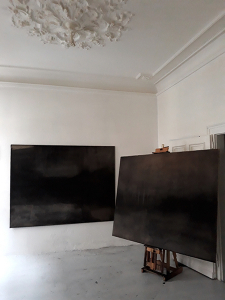 https://www.aleksandar-krajinovic.de/files/gimgs/th-1_Aleksandar_Krajinovic-studio-2021.jpg